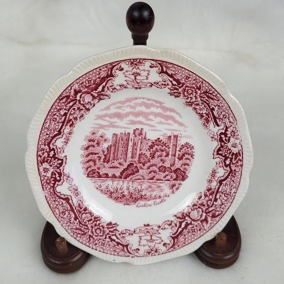 Vintage Royal Swan made England Historic Castles - Picture 1 of 7